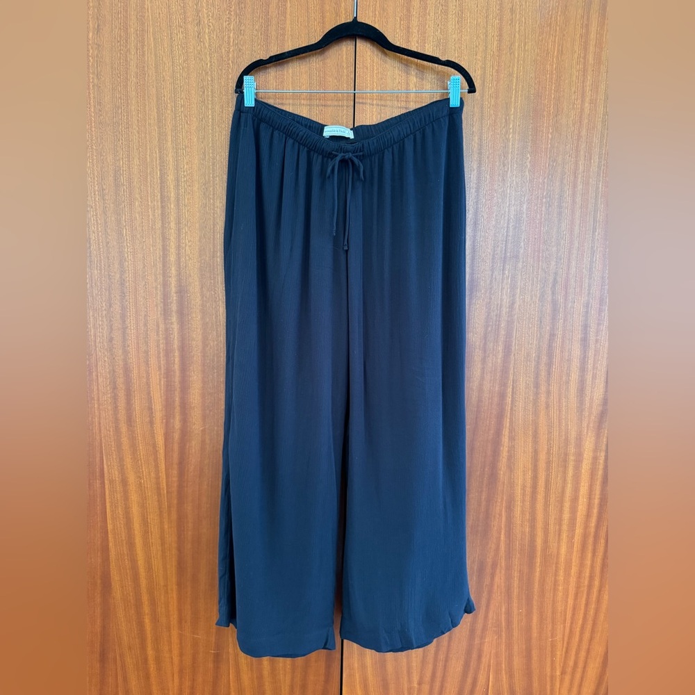 Abercrombie & Fitch Black Wide-Leg Pants